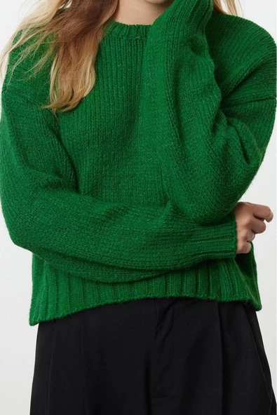 Stil Kadın Crop Standart Kol Bisiklet Yaka Yumuşak Dokulu Geniş Kalıp Basic Kayık Yaka Triko Kazak