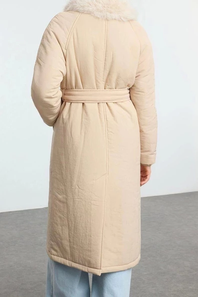 Tasarım Düz Astarlı Yaka Uzun Regular Ceket Kadın Yakası Peluş Kemerli Su İtici Parka Şişme Mont - 5