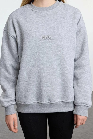 Oversize Bisiklet Yaka Düşük Kol Uzun Slogan Nakışlı Kalıp Kalın İçi Polarlı Örme Sweatshirt - 5