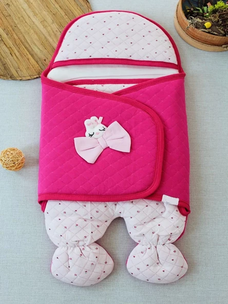 Yenidoğan Açılır Kucaklı Fiyonk Detay Ayaklı Kız Bebek Kundak Pembe