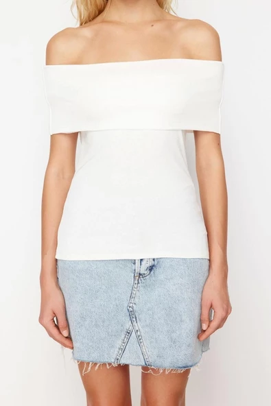 Moda Carmen Yaka Örme Slim Fit Düz Desen Casual Günlük Regular Kısa Kol Bluz