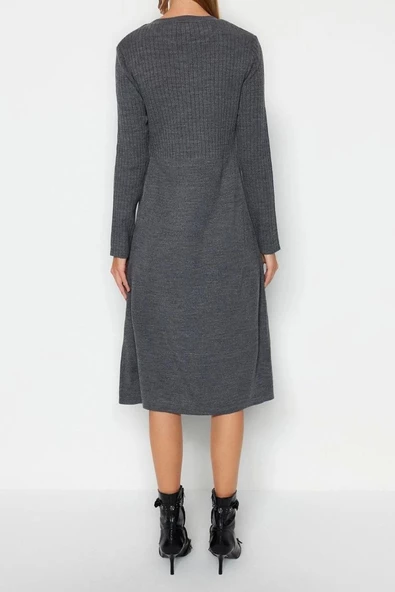 Moda Oversize Casual Günlük Bürümcük Triko Dik Yaka Uzun Kol Shift Midi Boy Elbise - Resim 5