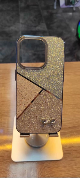 İPHone 16 Pro Uyumlu Taşlı Kurdele Figürlü Karbon Kılıf Darbe Korumalı Kapak - 3