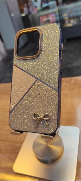 İPHone 16 Pro Uyumlu Taşlı Kurdele Figürlü Karbon Kılıf Darbe Korumalı Kapak - 1