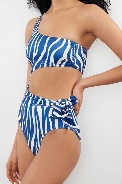 Kadın Moda Atma Kap Askılı Brazilian Yaka Tek Omuz Cut Out Pencereli Regular Mayo - 3