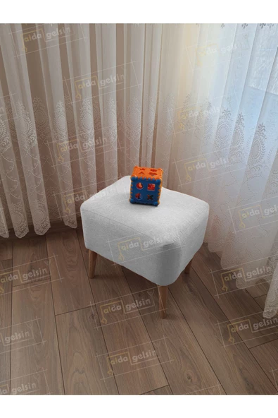 Lüks Oval Parrot Puf Ahşap Ayak ürün görseli