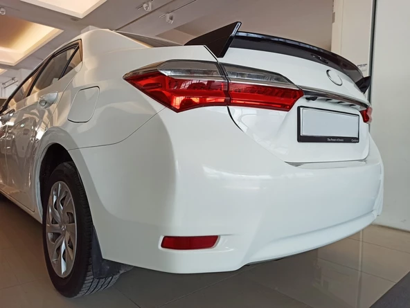 COROLLA 2014-2018 IÇIN UYUMLU SPOILER-TRD GENIS KENAR (PIANO BLACK) - 3