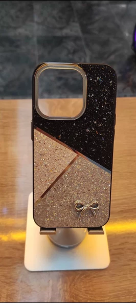 İPHone 15 Pro Max Uyumlu Taşlı Kurdele Figürlü Karbon Kılıf Darbe Korumalı Kapak - 3
