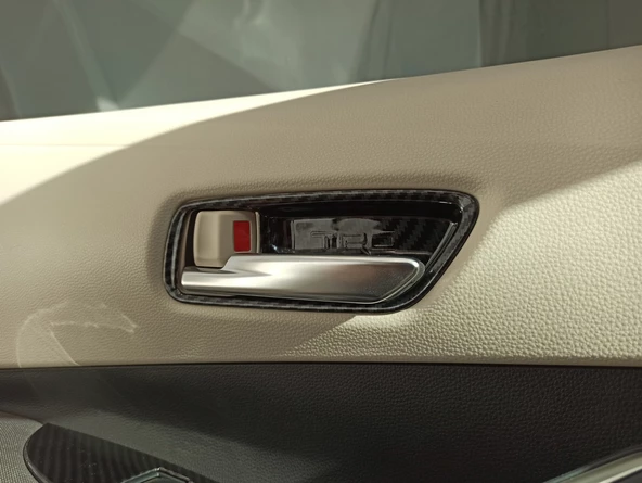 COROLLA 2019+ IÇIN UYUMLU KAPI KOLU IÇ KAPLAMA - KARBON - 4