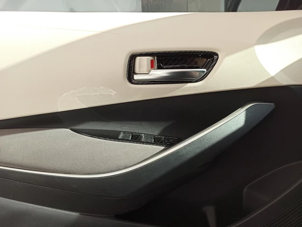 COROLLA 2019+ IÇIN UYUMLU KAPI KOLU IÇ KAPLAMA - KARBON - 5