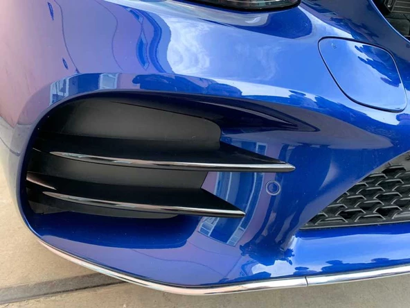 W205 2019+ C SERISI IÇIN SIS KASLARI 4 PARÇA (SIS BIÇAKLARI) (PIANO BLACK) - Resim 4