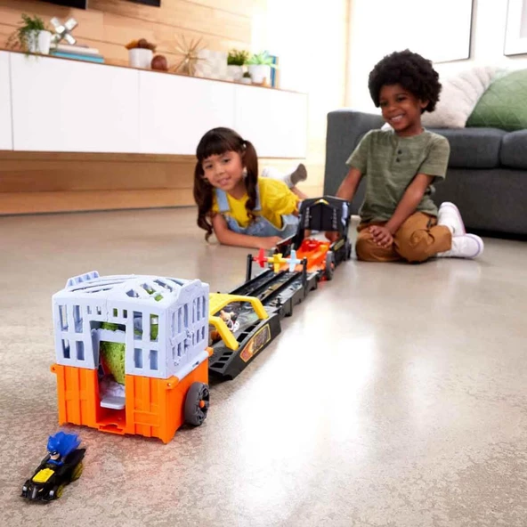 Hot Wheels Racerverse Ultimate Batman Pist Seti HXN21 - 3