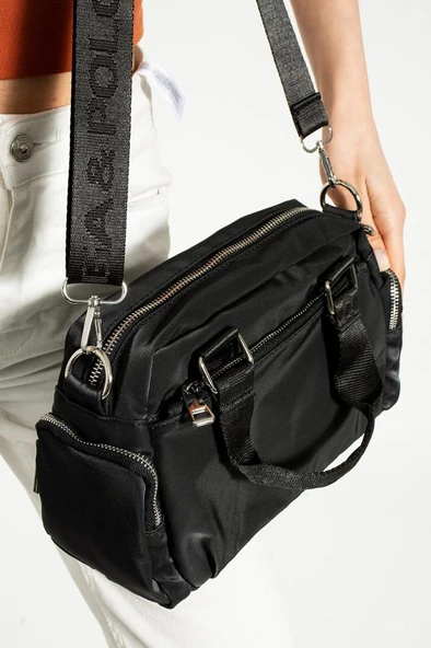 Kadın Omuz Çantası 32*22 Cm Çapraz Askılı Postacı Çanta Mega Bag Saten Kumaş Kol Çantası - 2