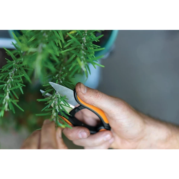 Fiskars 1063326 SP220 Bitki Makası - 4