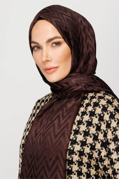 Mooncorn Kahverengi Zikzak Desen Parlak Jakar Şal - 3