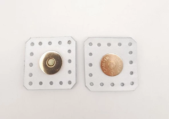 Çanta Aksesuar Beyaz Gerçek Derili Kare Mıknatıslı Çıtçıt Light Gold Metalli