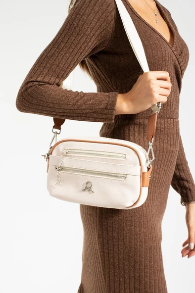 Kadın Postacı Çanta 23*18 Cm Çapraz Askılı Suni Deri Omuz Çantası Mega Bag Günlük Kullanıma Uygun - 5