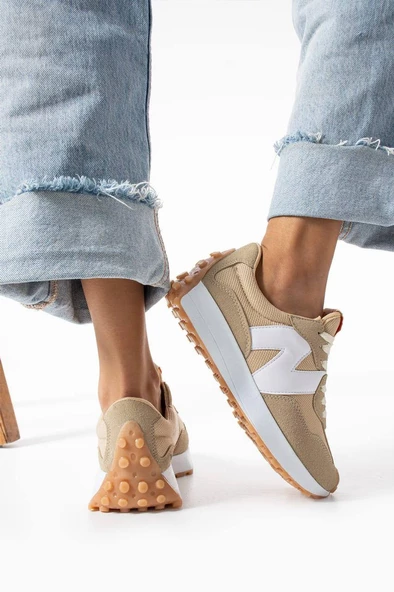 NEW BALANCE 999 BEJ ürün görseli