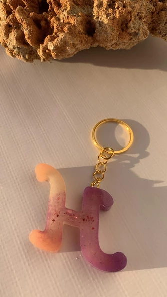 H Harfi Gökkuşağı Renkleri Kırmızı Sim Süsleme Anahtarlık Gold Aksesuarlı El Yapımı Epoksi - Resim 7