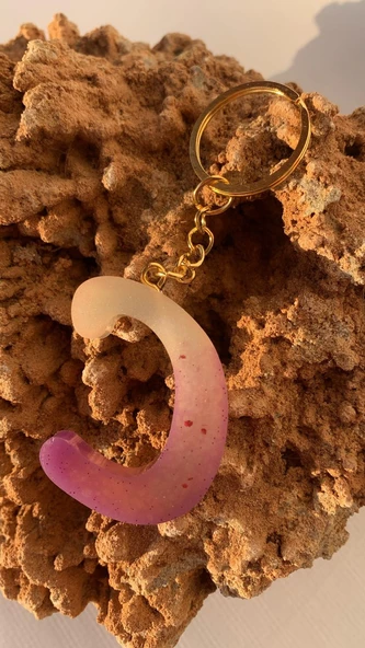 C Harfi Gökkuşağı Renkleri Kırmızı Sim Süsleme Anahtarlık Gold Aksesuarlı El Yapımı Epoksi - 2