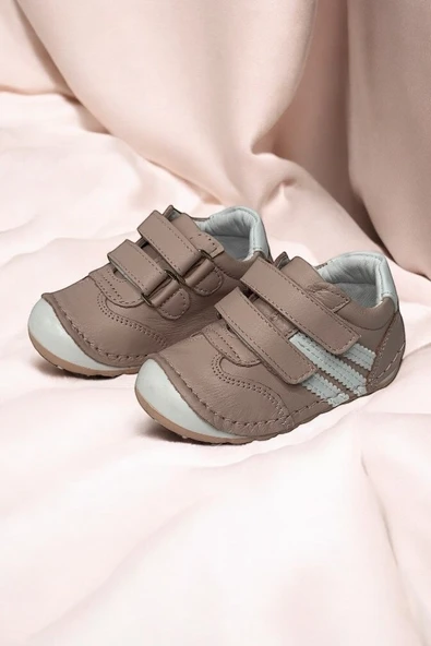 Casso Hakiki Deri Tam Ortopedik Kauçuk Kaymaz Taban Kız Çocuğu Spor Model İlk Adım Ayakkabı