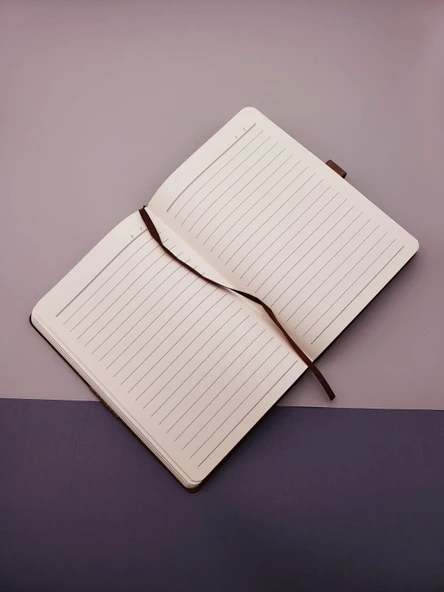 Siyah Çizgili Defter - 2