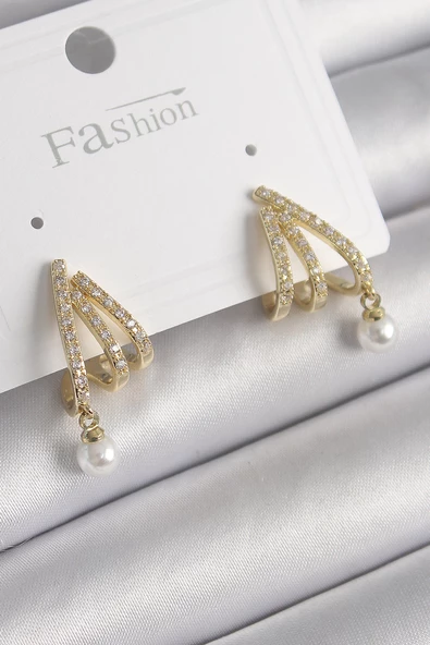 Pirinç Gold Renk Zirkon Taşlı Pençe Model İnci Detay Kadın Küpe - EBJ250113W30479 ürün görseli