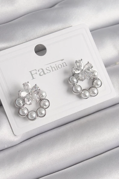 Pirinç Gümüş Renk İncili Halka Model Zirkon Taşlı Çiçek Detay Kadın Küpe - EBJ250113W30520 ürün görseli