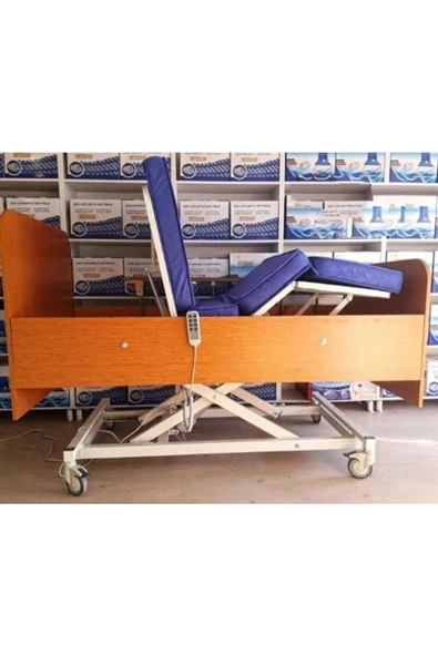 MEDİKALBİRLİK 3 Motorlu Ahşap Ev Tipi Hasta Karyolası ürün görseli