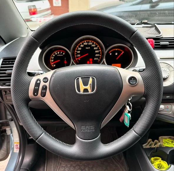 Honda Jazz Araca Özel Direksiyon Kılıfı (NOKTA DÜZ SİYAH İP) ürün görseli