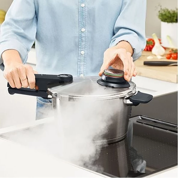 Fissler Vitavit® Premium 4.5 Litre Düdüklü Tencere Seti+2 Parça Buharda Pişirme+SKT Tarif Kitabı - 9