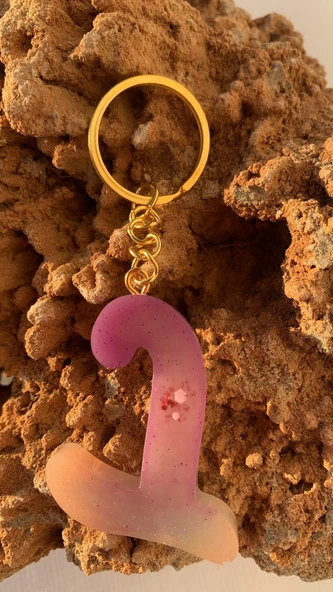 L Harfi Gökkuşağı Renkleri Kırmızı Sim Süsleme Anahtarlık Gold Aksesuarlı El Yapımı Epoksi - Resim 2