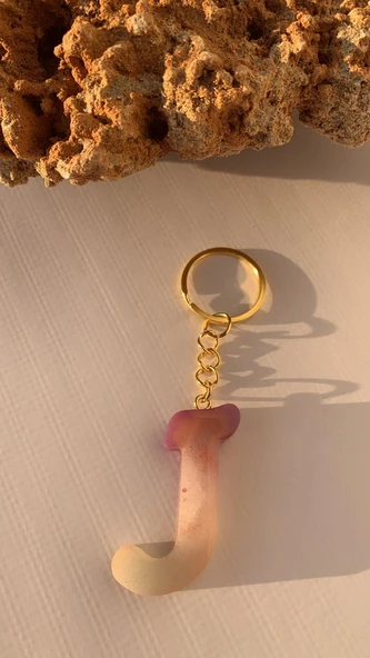 J Harfi Gökkuşağı Renkleri Kırmızı Sim Süsleme Anahtarlık Gold Aksesuarlı El Yapımı Epoksi - 5