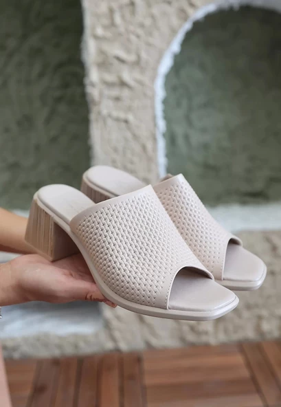 Zanna Bej Cilt Topuklu Terlik - Resim 2