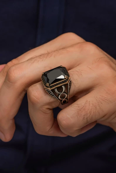 Siyah Taşlı 925 Gümüş Erkek Yüzük ürün görseli