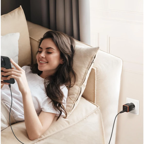 Spigen 30W USB-C Ultra Mini Hızlı Şarj Aleti Samsung PPS / Isı Düşürücü GaN Destekli Akım Korumalı Güç Adaptörü iPhone & Android & iPad & MacBook Type-C Black- ACH08448 - 6