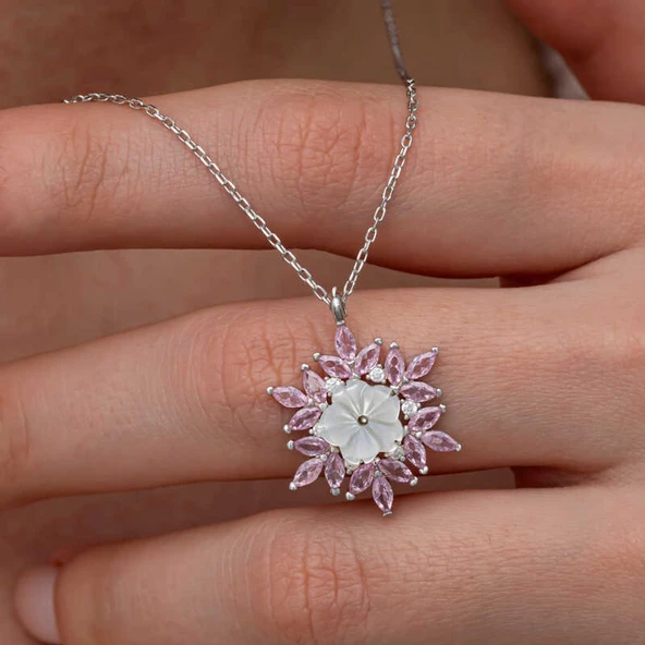 Lucky Life Gümüş Pembe Lotus Desenli Çiçek Kadın Kolye - Resim 3