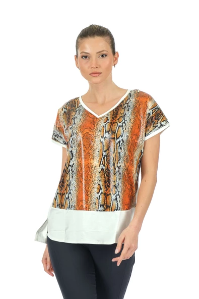 Twomail Oversize V Yaka Yılan Desenli Kadın T-Shirt - Kısa Kol