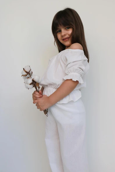 Kız Çocuk Gloria Beyaz Şile Bezi Bluz Pantolon Takım - Resim 3