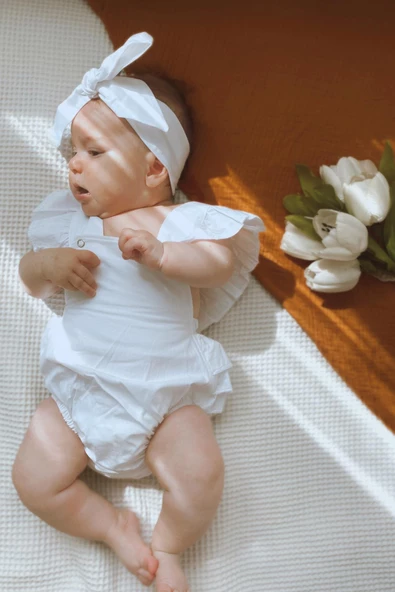 Kız Bebek Beyaz Pamuklu Salopet Bandana Takım TKM-0037 - Resim 2