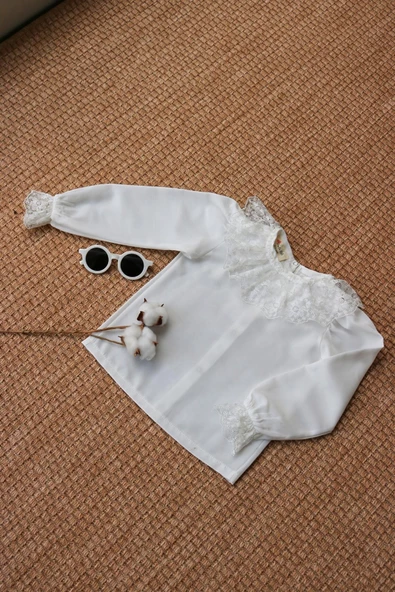 Kız Çocuk Dantel Detaylı Ekru Uzun Kollu Çıtçıtlı Bluz Gömlek Body BDY-0037.1