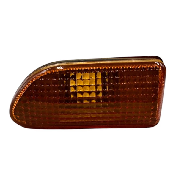 Toyota Çamurluk Sinyal Avensis 1998-2002 Sağ ,81731-05020