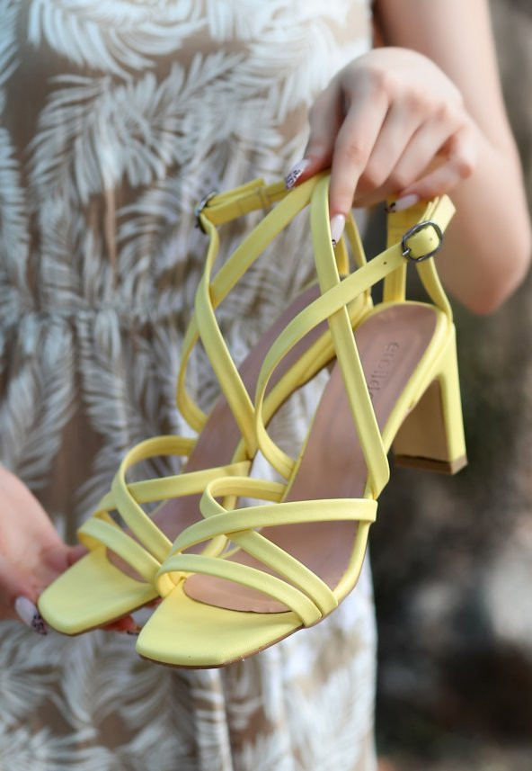 Utic Sarı Cilt Topuklu Ayakkabı