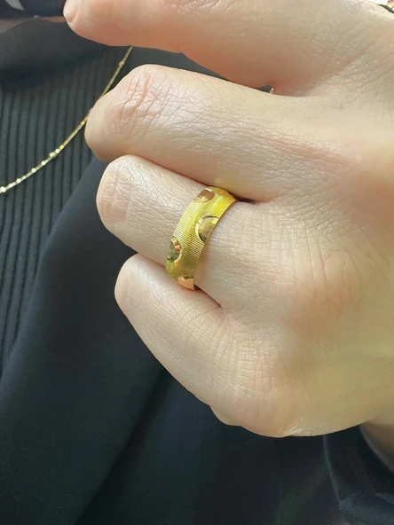 22 Ayar Altın 6 mm Kumlu Hilal Çok Şık Alyans Yüzük - Resim 2