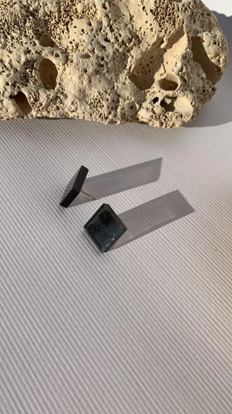 Parlak Füme Renkli Orta Boy Kare Şekil Gold Aksesuarlı Epoksi Küpe El Yapımı Hediyelik - Resim 5