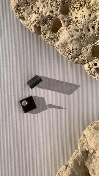 Parlak Füme Renkli Orta Boy Kare Şekil Gold Aksesuarlı Epoksi Küpe El Yapımı Hediyelik - Resim 8