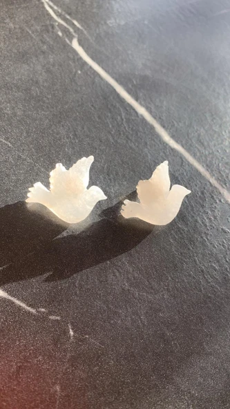 Sedefli Parlak Beyaz Renkli Güvercin Şekil Gümüş Aksesuarlı Epoksi Küpe El Yapımı Hediyelik - Resim 7