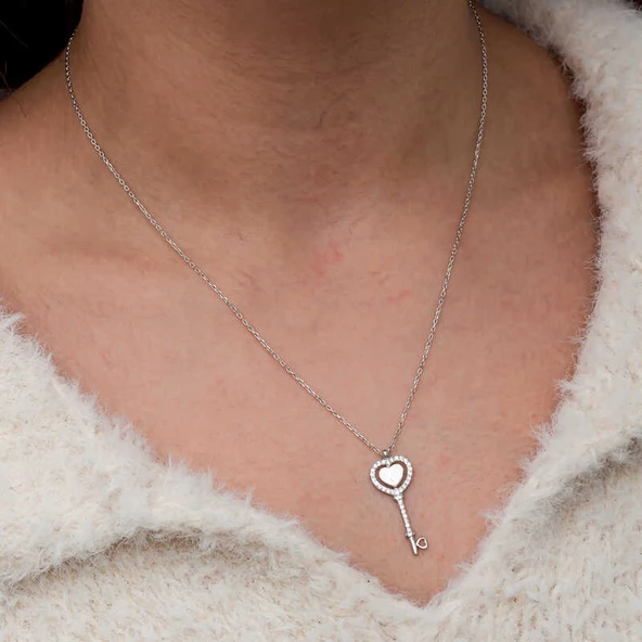Gümüş Kalpli Anahtar Kadın Kolye T9050 - Resim 7