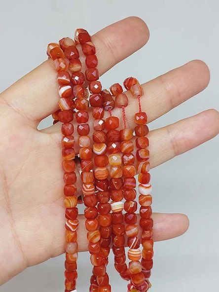 Akik Taşı Küp Şekilli Faset Kesim 4mm Dizi (55994) - Resim 4