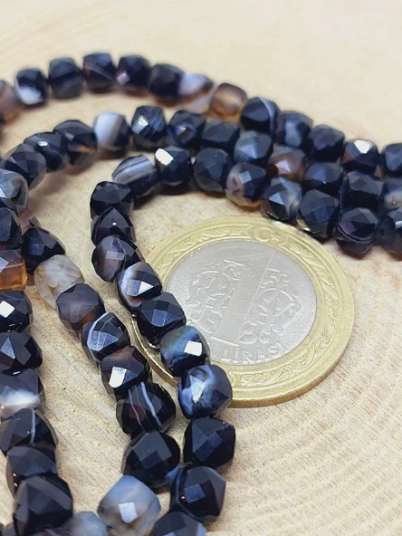 Akik Taşı Küp Şekilli Faset Kesim 4mm Dizi (55992) - Resim 2